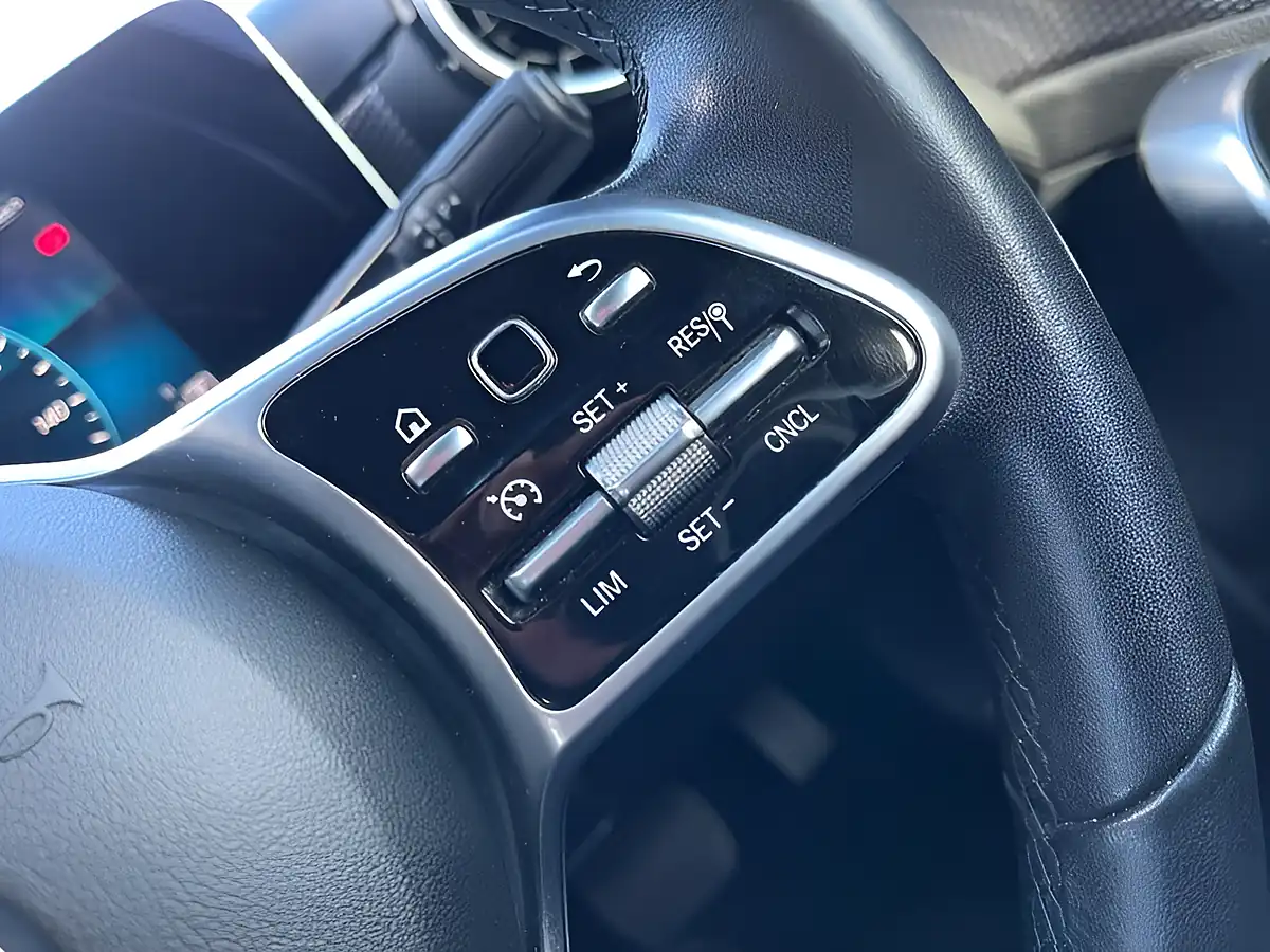 Used 2018 Mercedes-Benz a Class Sport (executive) White - Interior and Exterior details 19