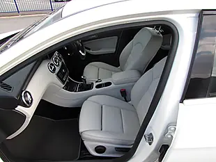Used 2018 Mercedes-Benz a Class Sport Executive White - Interior and Exterior details 9