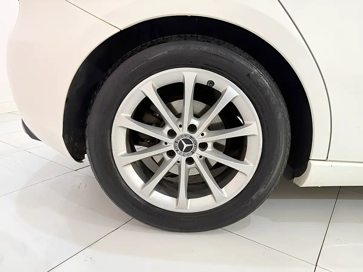 Used 2018 Mercedes-Benz a Class Sport White - Interior and Exterior details 10