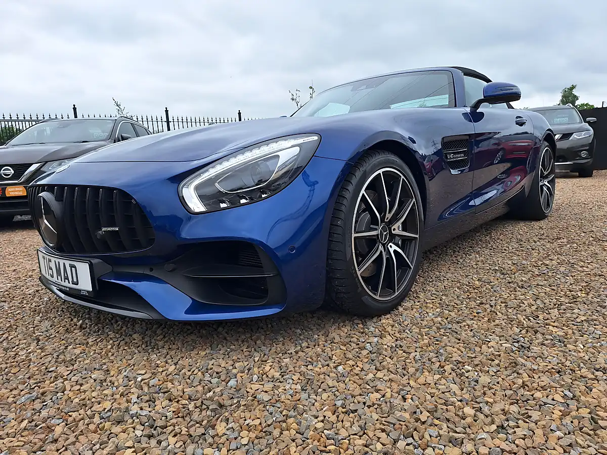 Used 2018 Mercedes-Benz AMG GT Premium Roadster Blue - Interior and Exterior details 12