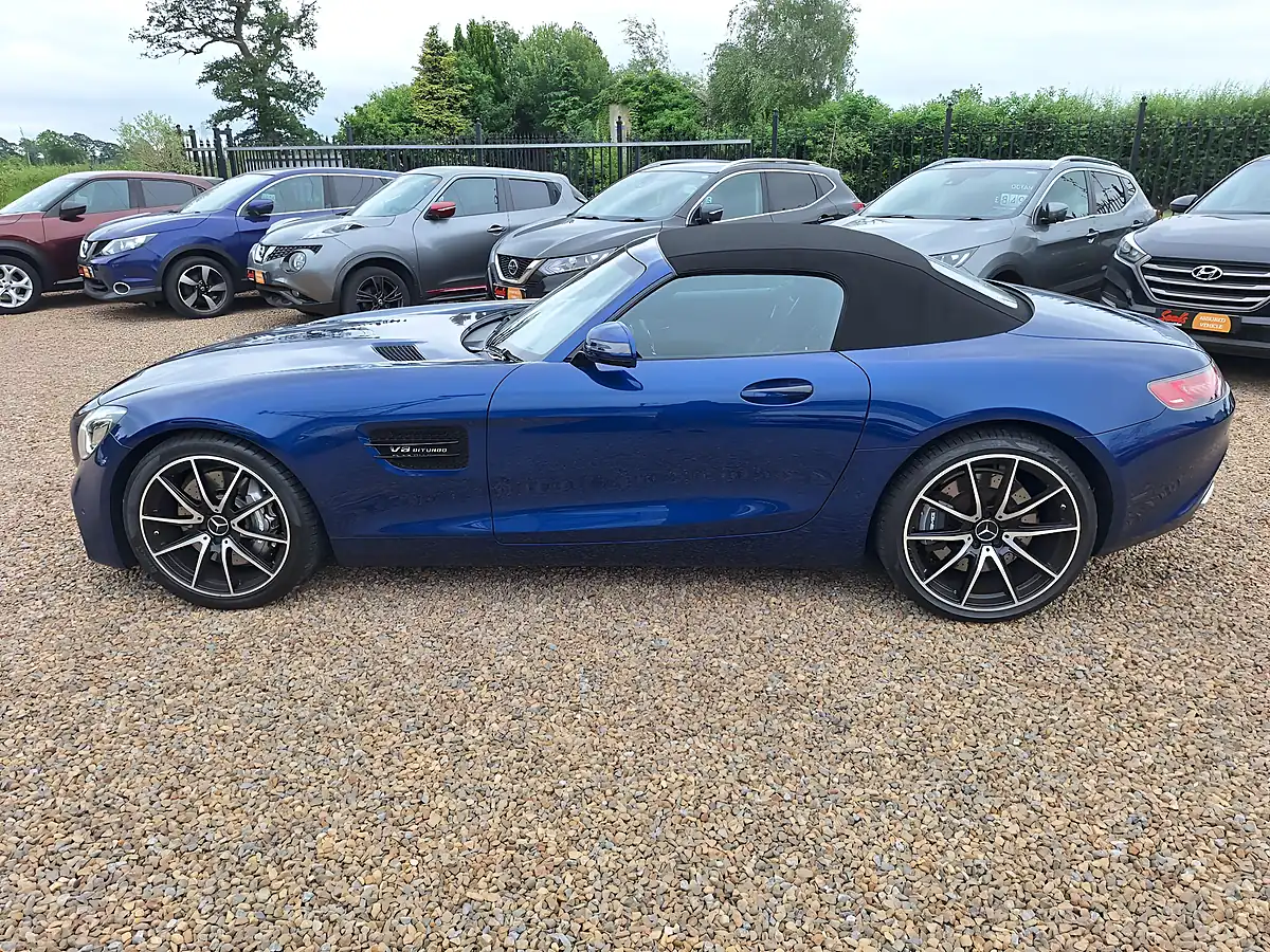 Used 2018 Mercedes-Benz AMG GT Premium Roadster Blue - Interior and Exterior details 4