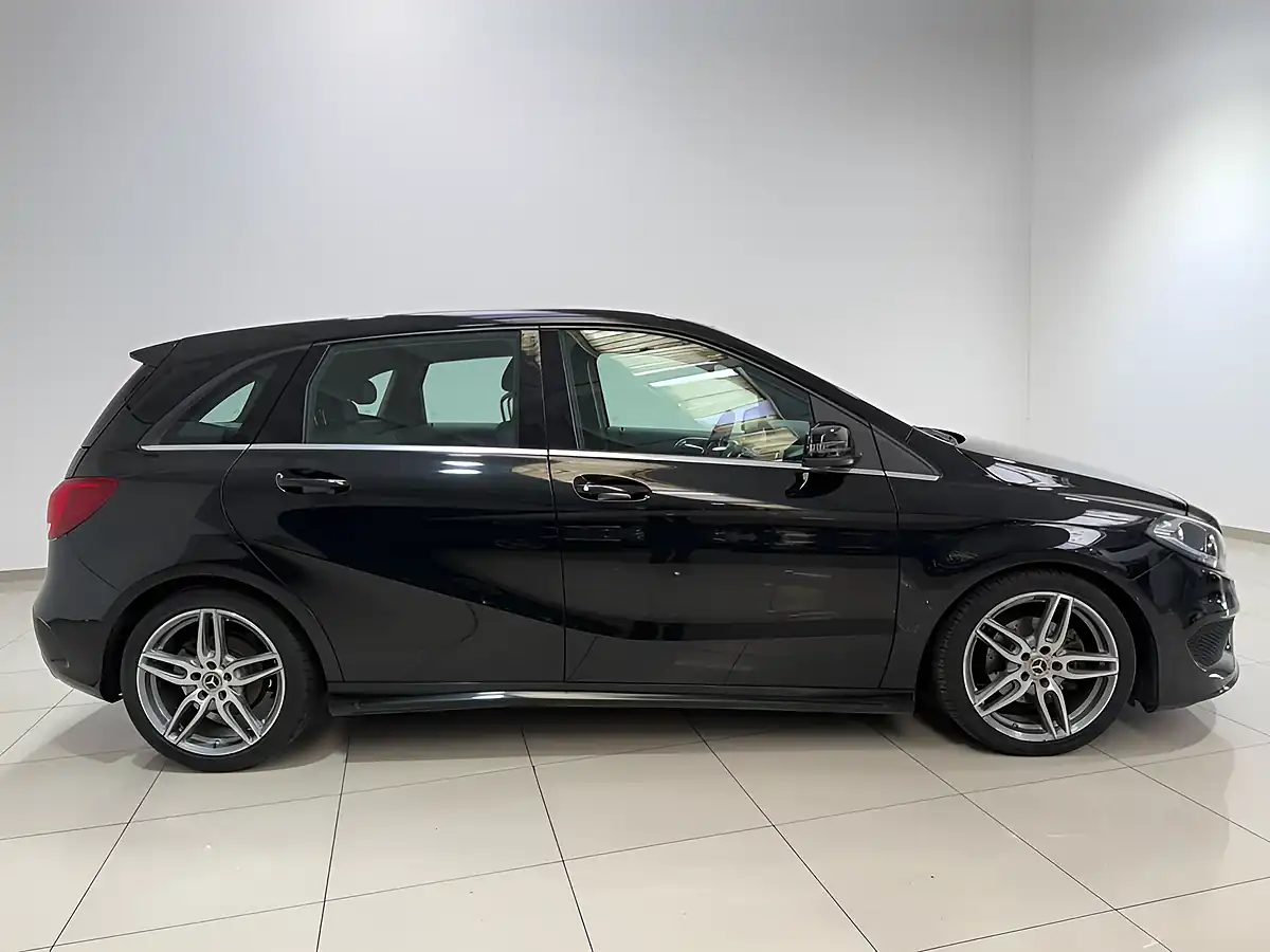Used 2018 Mercedes-Benz B-Class AMG Line (executive) Black - Interior and Exterior details 9