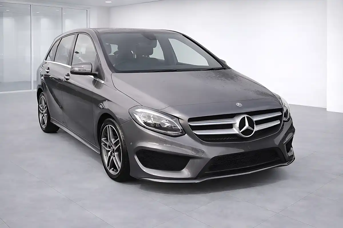 Used 2018 Mercedes-Benz B-Class AMG Line Grey - Front View