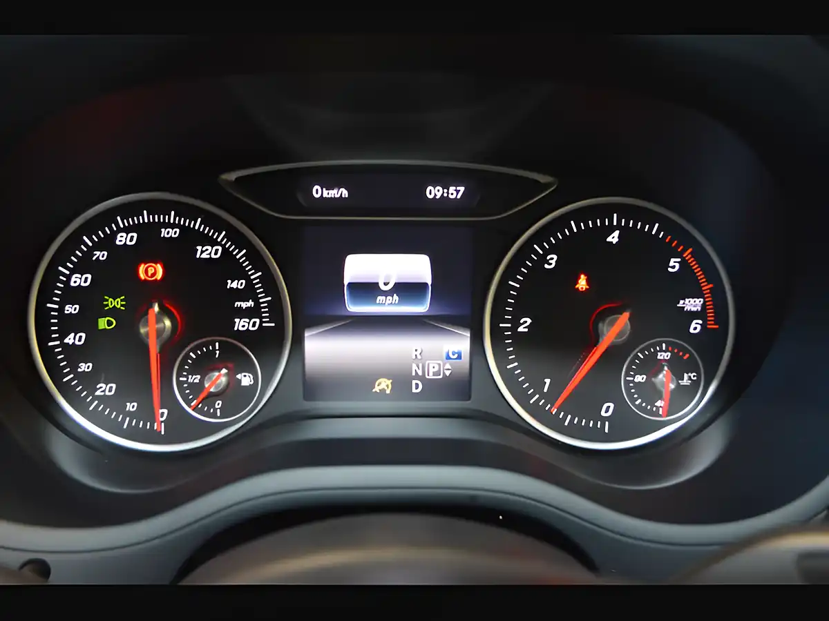 Used 2018 Mercedes-Benz B Class AMG Line (premium) White - Interior and Exterior details 20