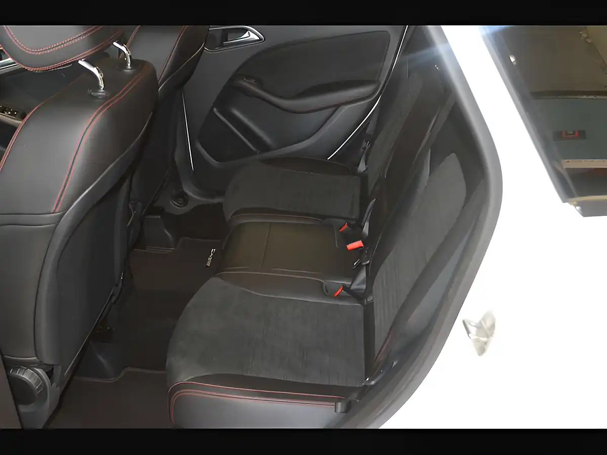 Used 2018 Mercedes-Benz B Class AMG Line (premium) White - Interior and Exterior details 13
