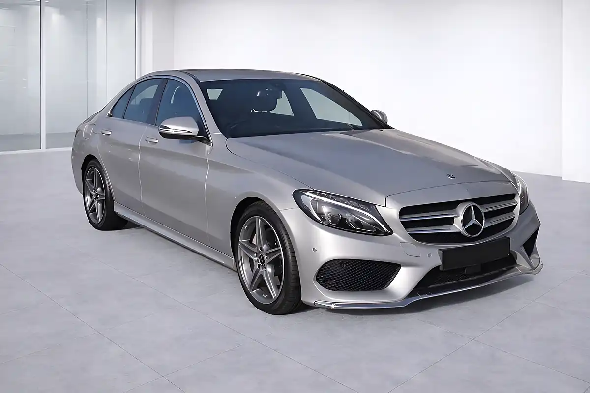 Used 2018 Mercedes-Benz C-Class AMG Line Silver - Front View