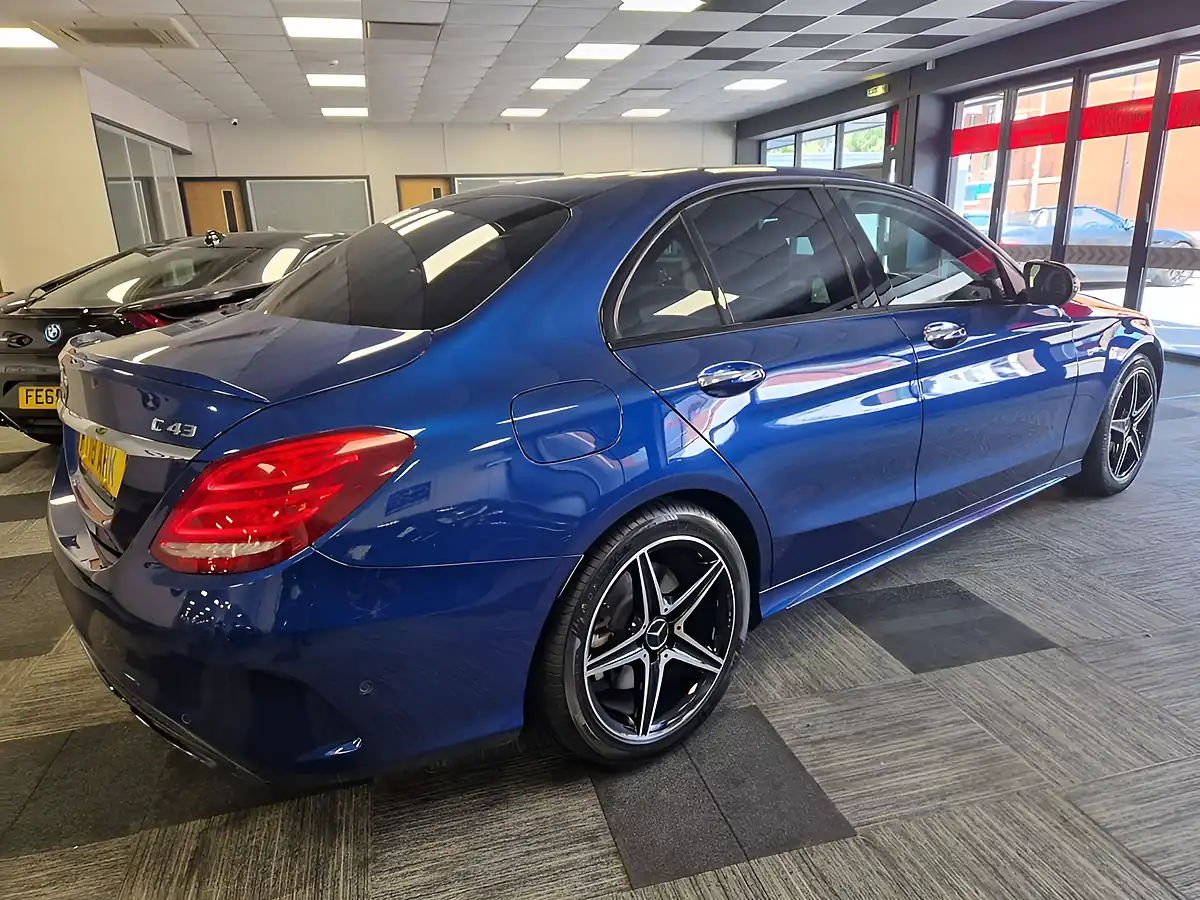 Used 2018 Mercedes-Benz C Class Premium Plus Blue - Interior and Exterior details 3