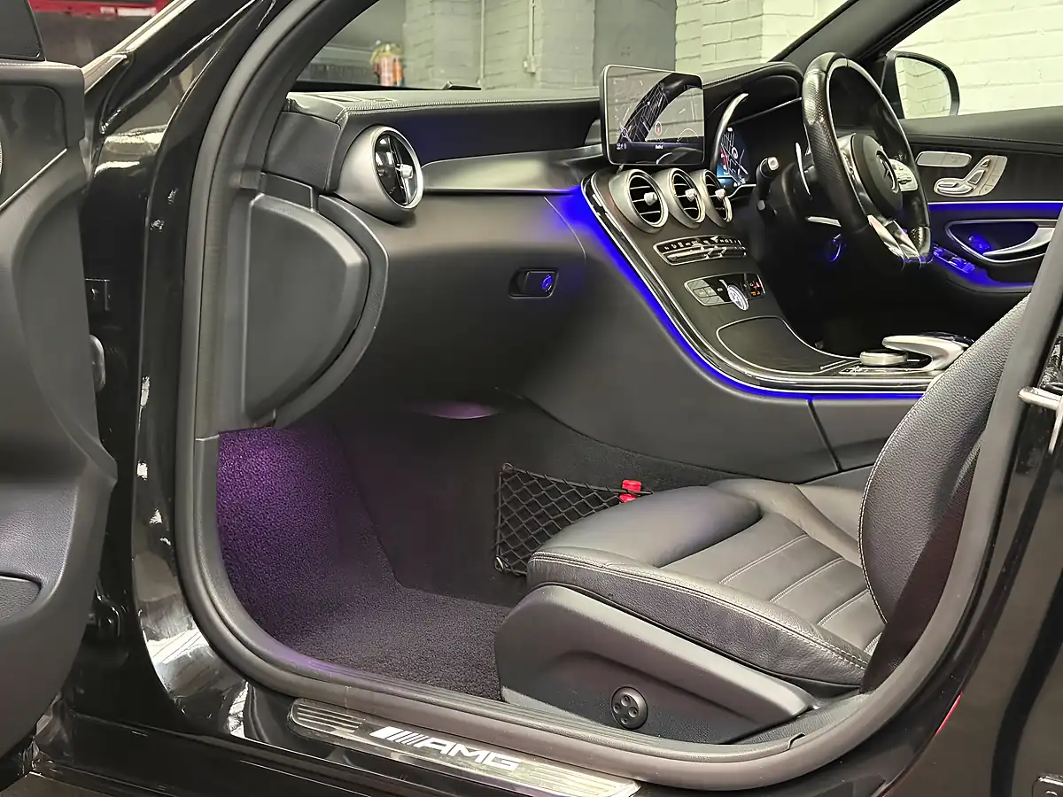 Used 2018 Mercedes-Benz C Class Premium Plus Obsidian Black - Interior and Exterior details 6