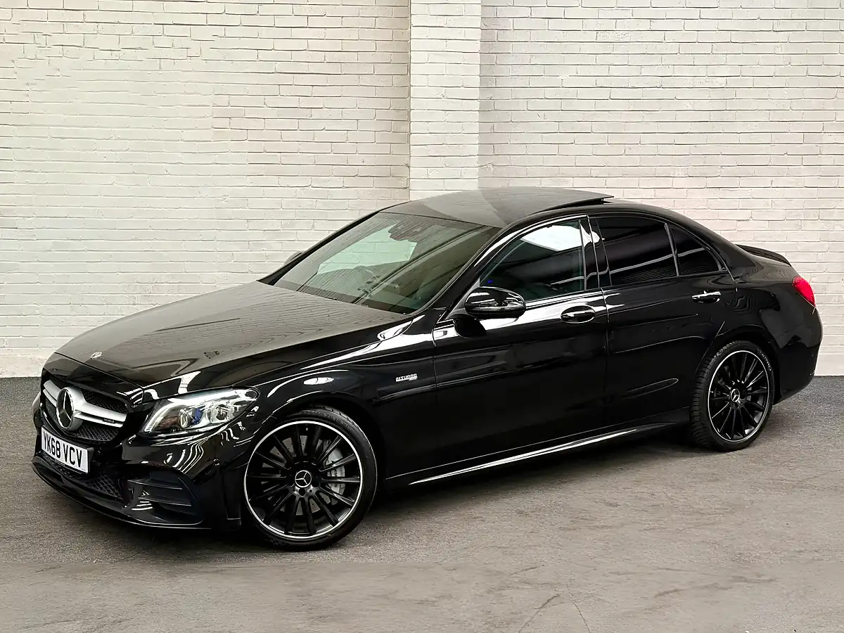 Used 2018 Mercedes-Benz C Class Premium Plus Obsidian Black - Interior and Exterior details 7