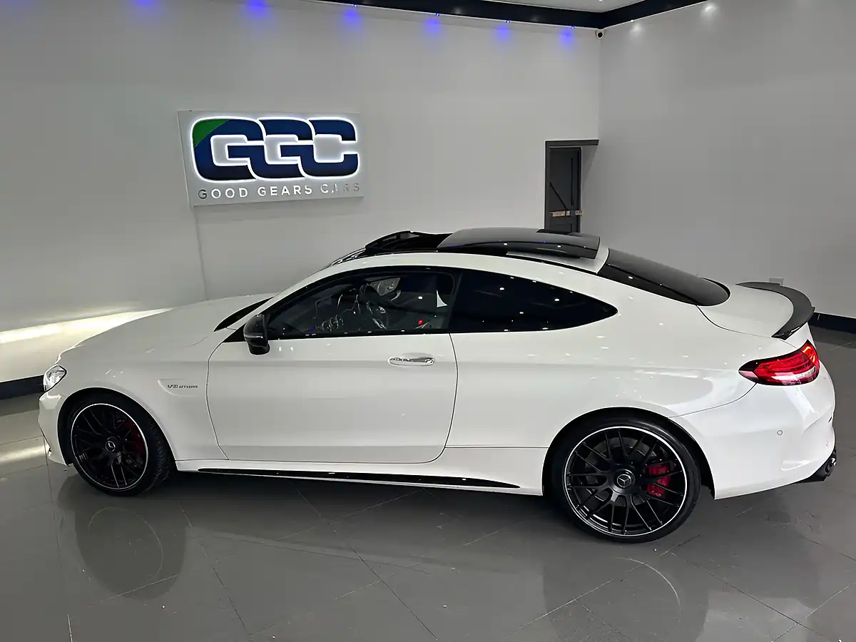 Used 2018 Mercedes-Benz C Class Premium Plus White - Interior and Exterior details 11