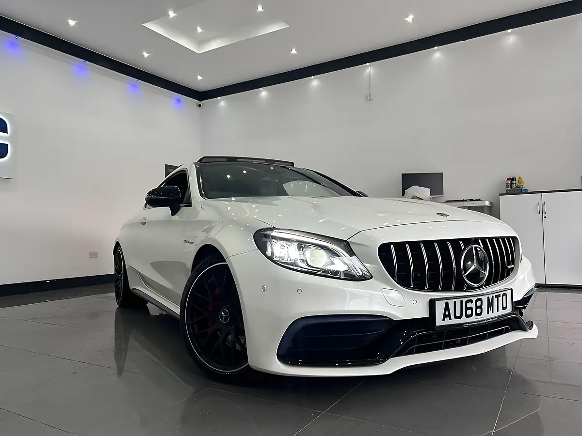 Used 2018 Mercedes-Benz C Class Premium Plus White - Interior and Exterior details 6