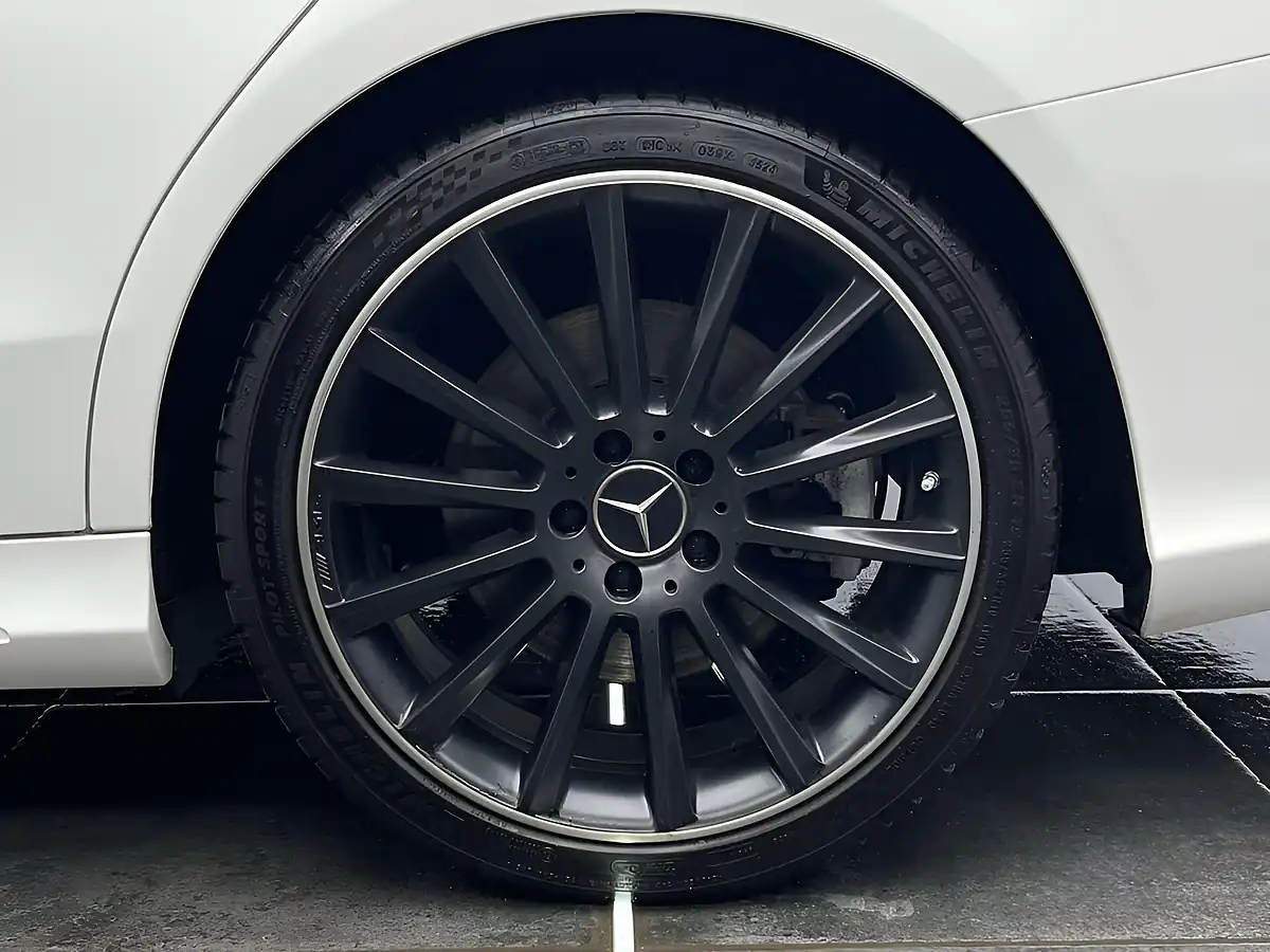 Used 2018 Mercedes-Benz C Class Premium+ White - Interior and Exterior details 20