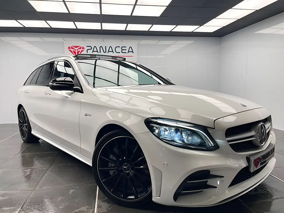 Used 2018 Mercedes-Benz C Class Premium+ White - Interior and Exterior details 3
