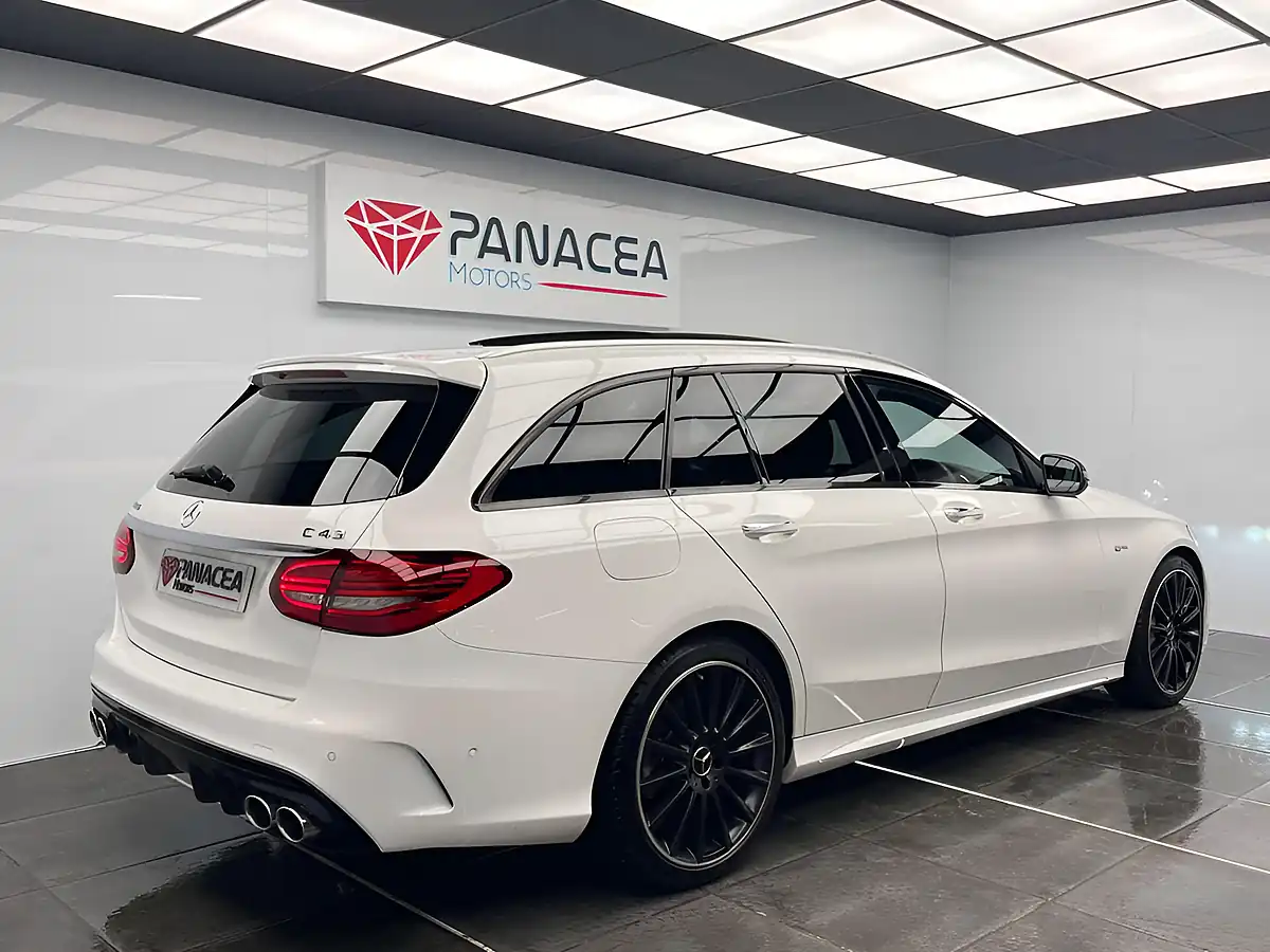 Used 2018 Mercedes-Benz C Class Premium+ White - Interior and Exterior details 6