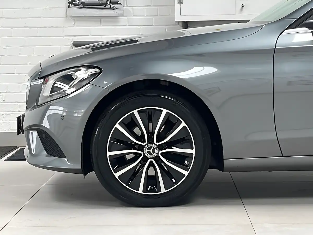 Used 2018 Mercedes-Benz C-Class Se Grey - Interior and Exterior details 17