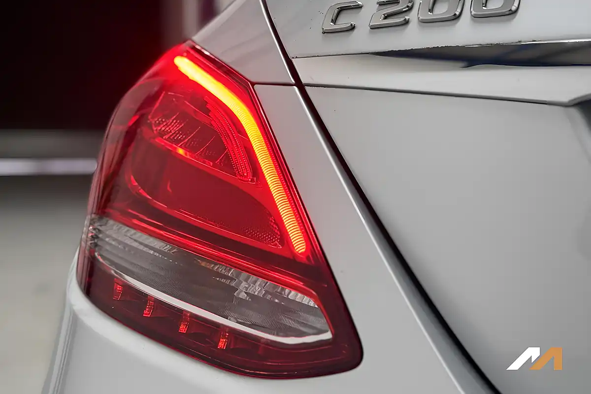 Used 2018 Mercedes-Benz C Class Se Silver - Interior and Exterior details 9