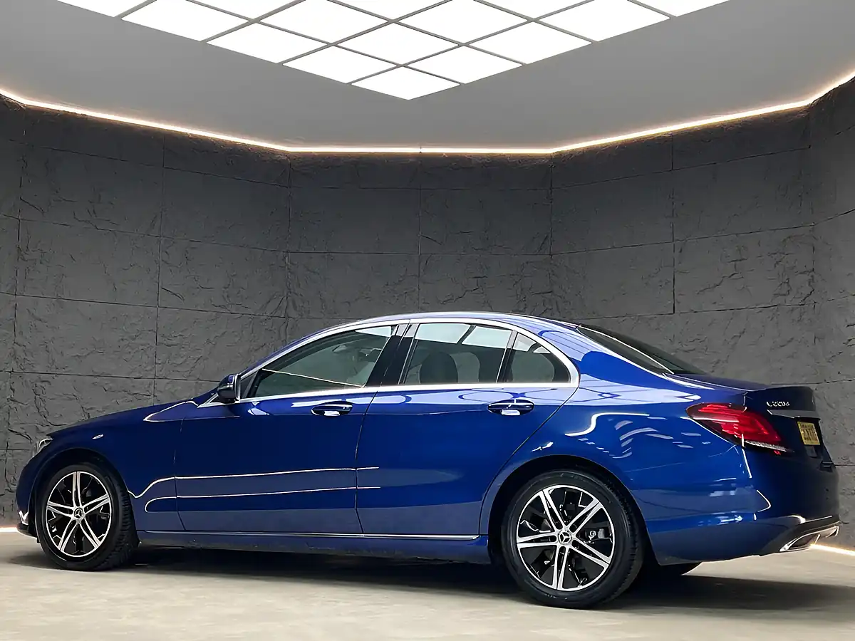 Used 2018 Mercedes-Benz C-Class Sport Brilliant Blue - Interior and Exterior details 10