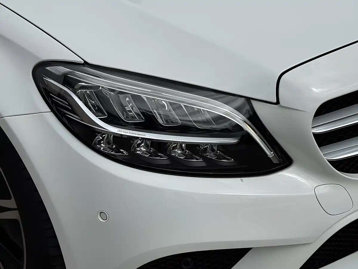 Used 2018 Mercedes-Benz C-Class Sport White - Interior and Exterior details 10