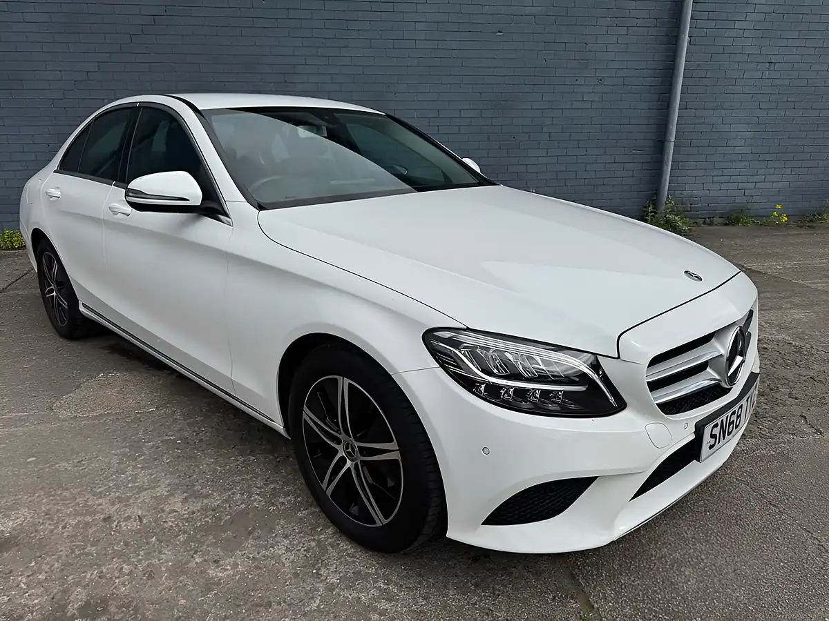 Used 2018 Mercedes-Benz C-Class Sport White - Interior and Exterior details 4