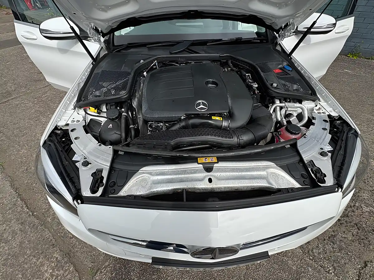 Used 2018 Mercedes-Benz C-Class Sport White - Interior and Exterior details 6