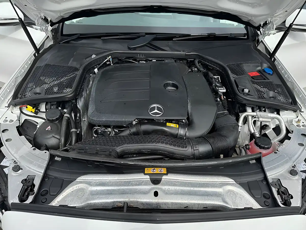 Used 2018 Mercedes-Benz C-Class Sport White - Interior and Exterior details 7