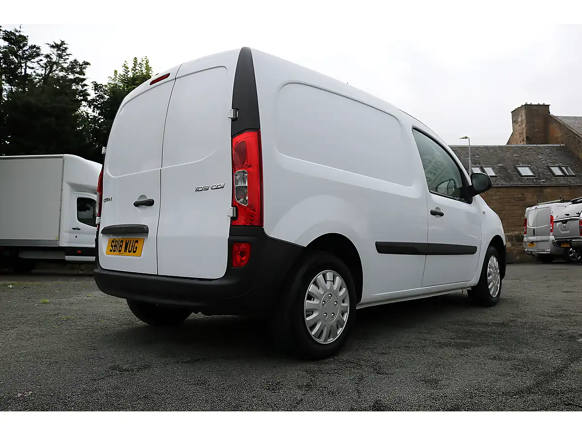 Used 2018 Mercedes-Benz Citan Blueefficiency White - Interior and Exterior details 9
