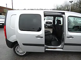 Used 2018 Mercedes-Benz Citan Double Cab Crew Van Silver - Interior and Exterior details 11