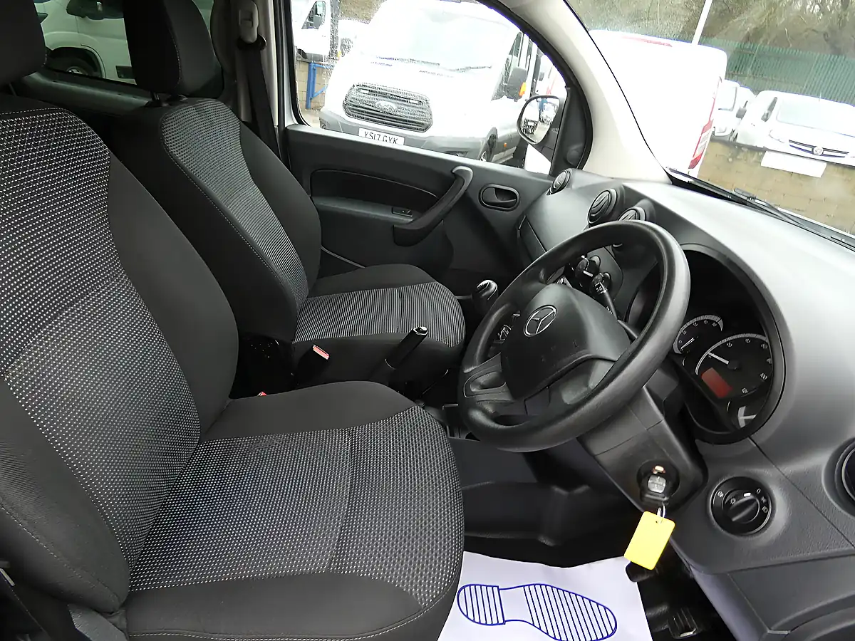 Used 2018 Mercedes-Benz Citan Double Cab Crew Van Silver - Interior and Exterior details 2