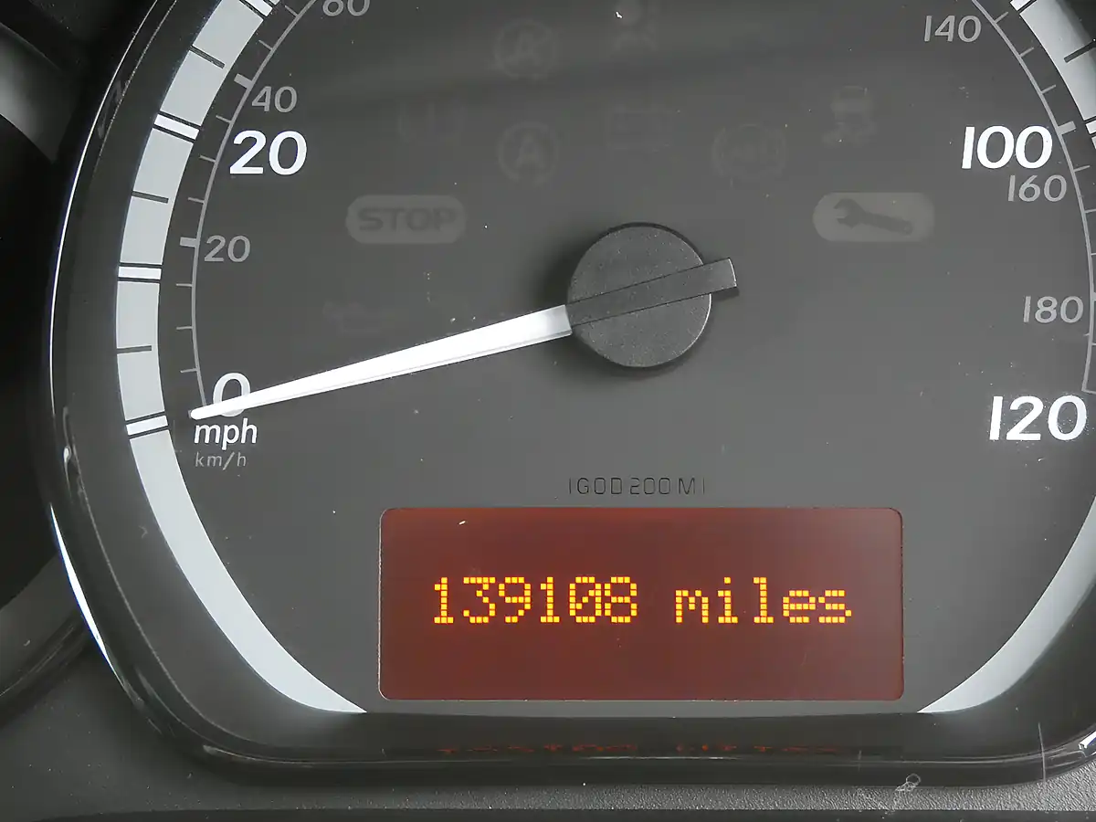 Used 2018 Mercedes-Benz Citan Double Cab Crew Van Silver - Interior and Exterior details 7
