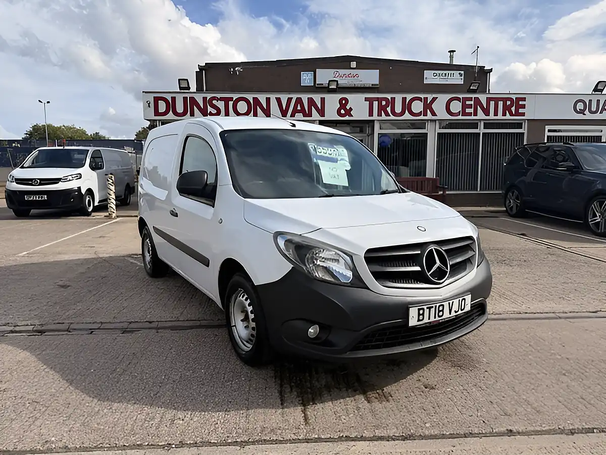 Used 2018 Mercedes-Benz Citan L2 Lwb Blue Efficiency White - Front View