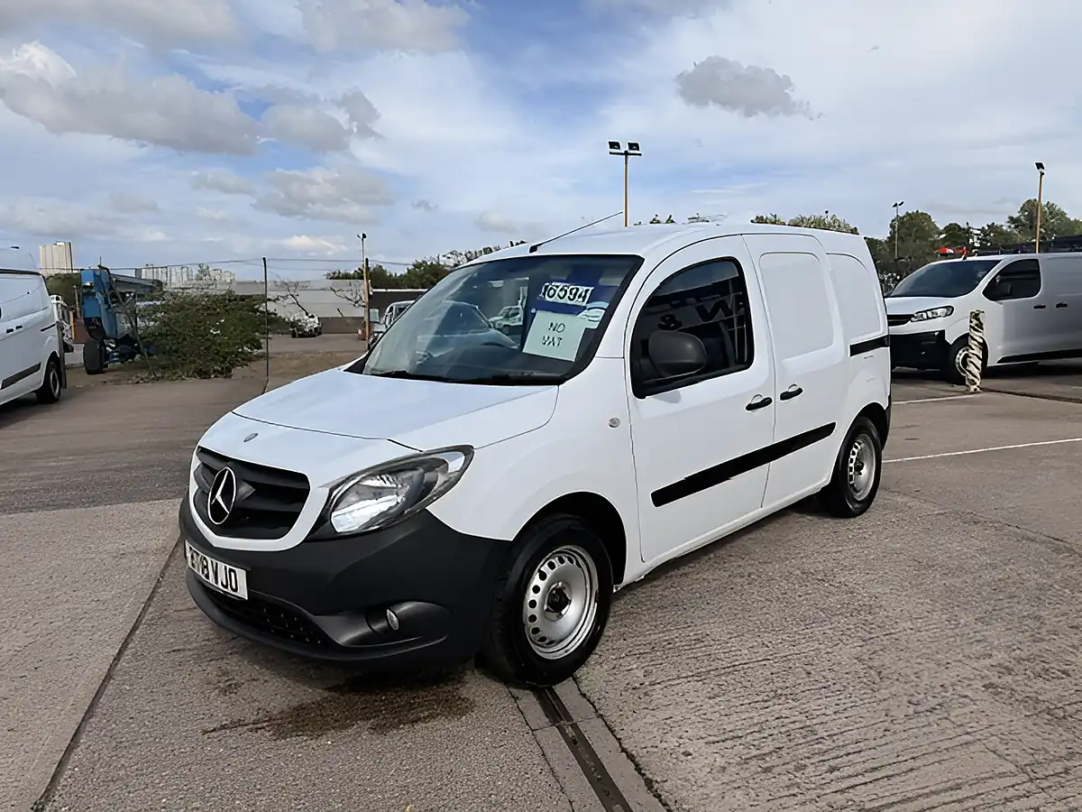 Used 2018 Mercedes-Benz Citan L2 Lwb Blue Efficiency White - Interior and Exterior details 10