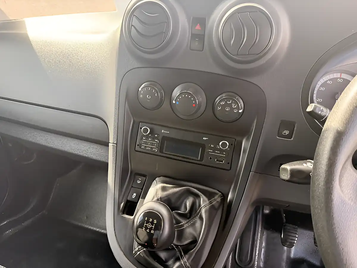 Used 2018 Mercedes-Benz Citan L2 Lwb Blue Efficiency White - Interior and Exterior details 18