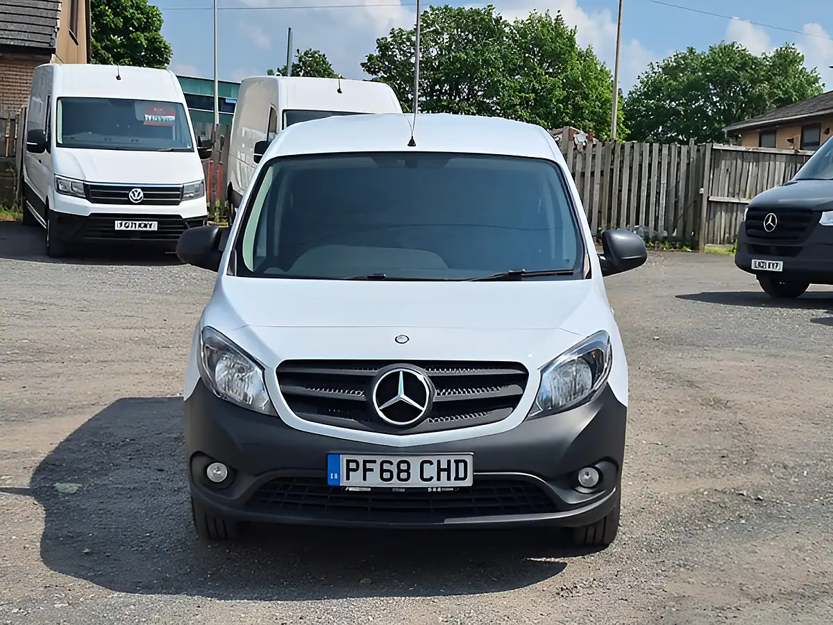 Used 2018 Mercedes-Benz Citan Long Lwb L2 White - Interior and Exterior details 11