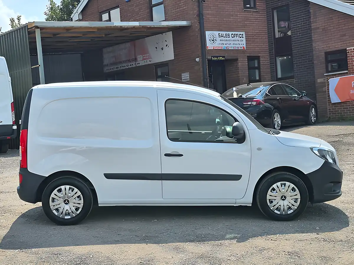 Used 2018 Mercedes-Benz Citan Long Lwb L2 White - Interior and Exterior details 4
