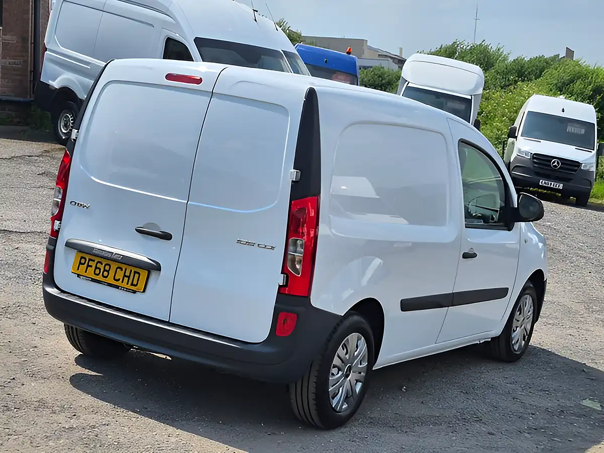 Used 2018 Mercedes-Benz Citan Long Lwb L2 White - Interior and Exterior details 7