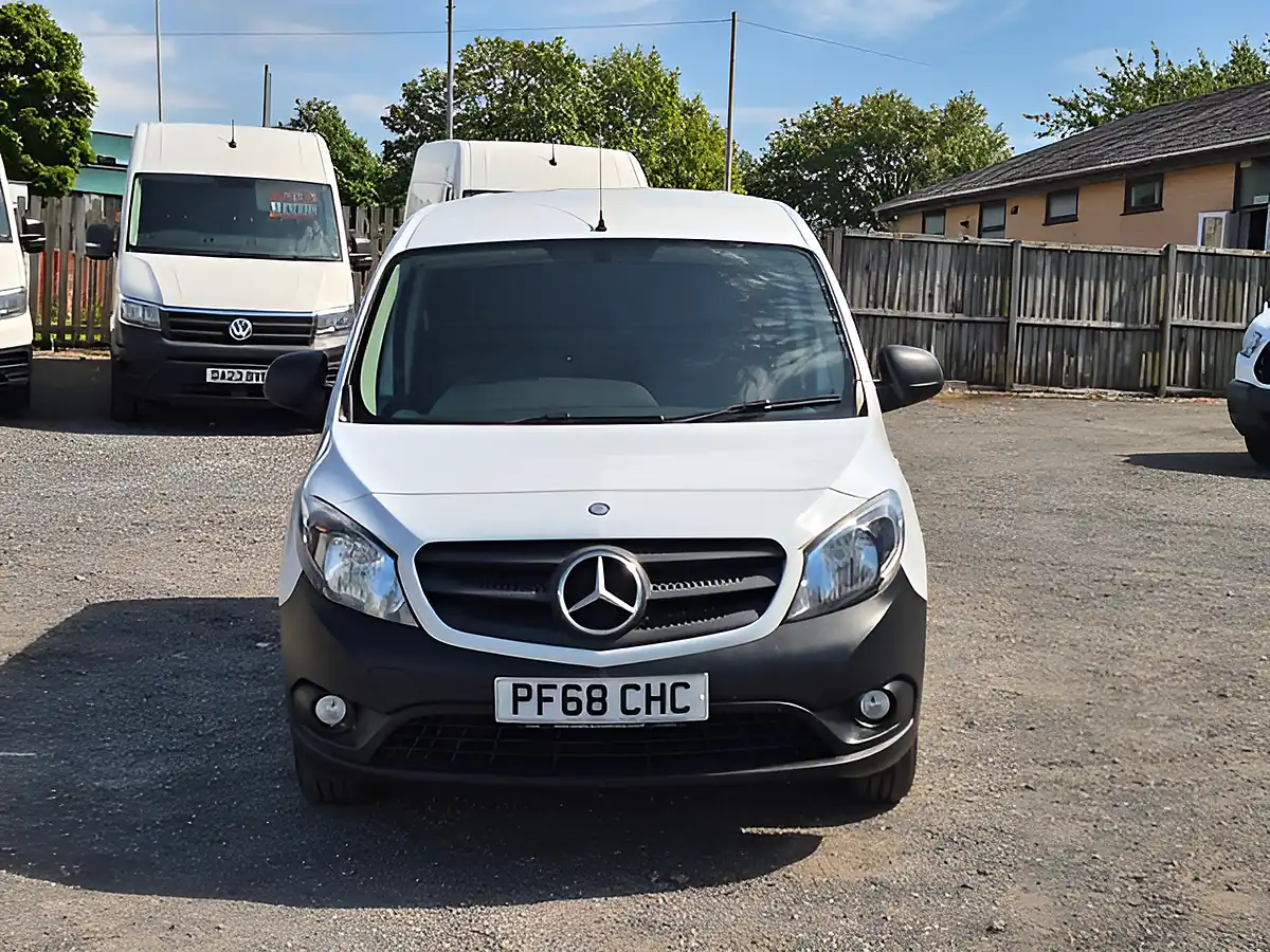 Used 2018 Mercedes-Benz Citan Long Lwb White - Interior and Exterior details 11