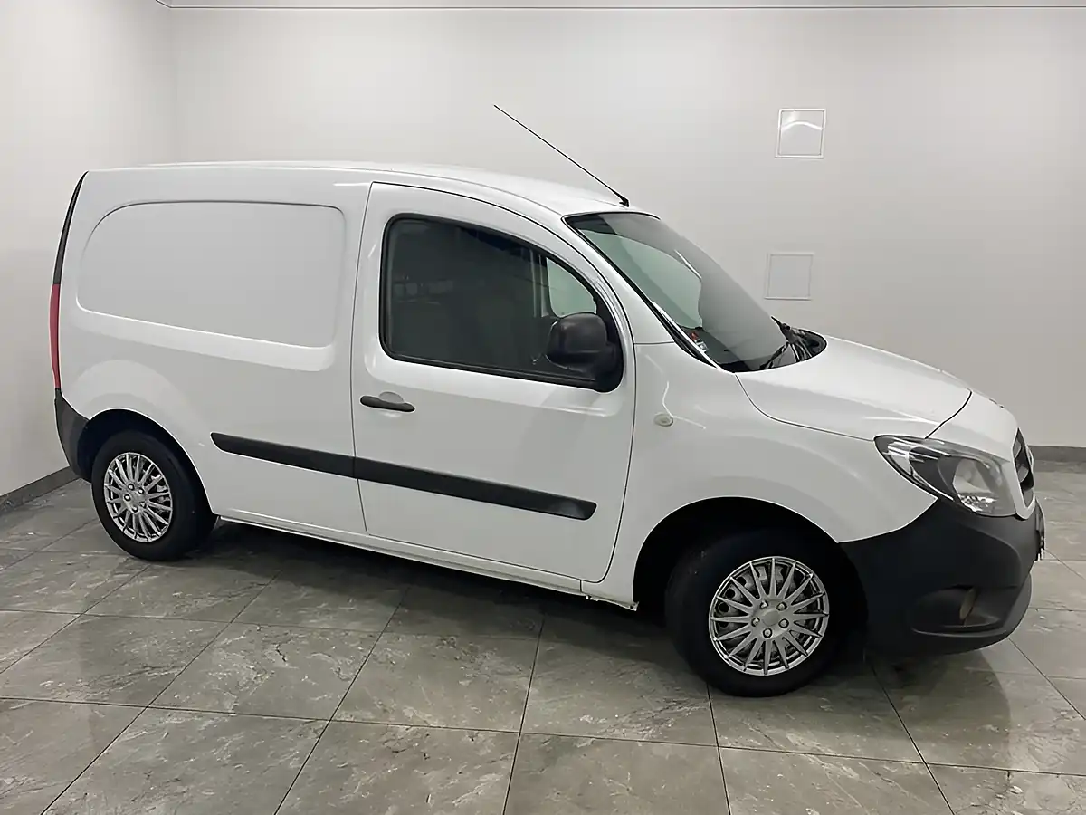 Used 2018 Mercedes-Benz Citan Panel Van L2 White - Interior and Exterior details 2