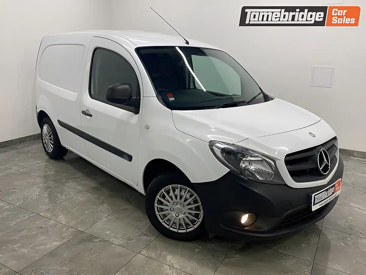 Used 2018 Mercedes-Benz Citan Panel Van L2 White - Front View