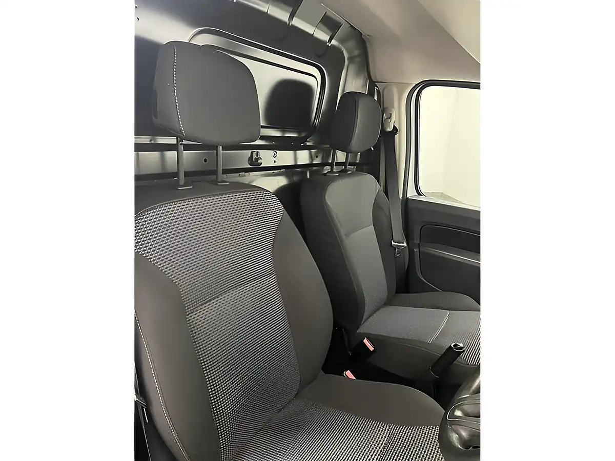 Used 2018 Mercedes-Benz Citan Panel Van L2 White - Interior and Exterior details 9