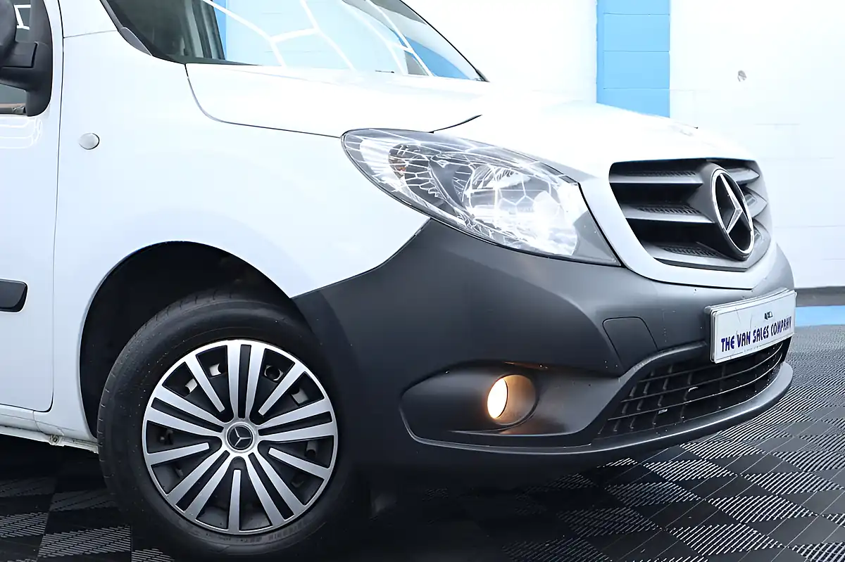 Used 2018 Mercedes-Benz Citan Panel Van Swb White - Interior and Exterior details 2