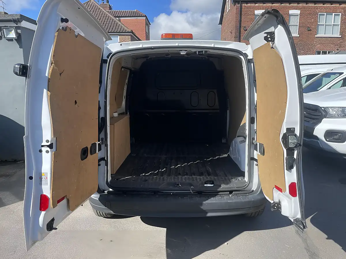 Used 2018 Mercedes-Benz Citan Swb White - Interior and Exterior details 10