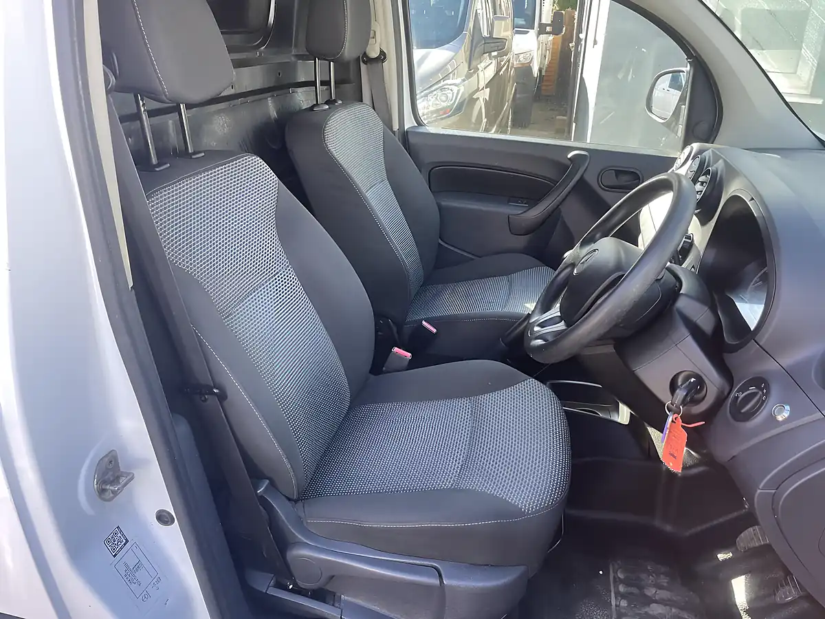 Used 2018 Mercedes-Benz Citan Swb White - Interior and Exterior details 6