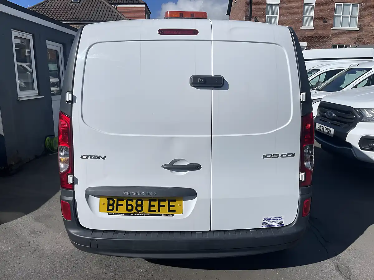 Used 2018 Mercedes-Benz Citan Swb White - Interior and Exterior details 8