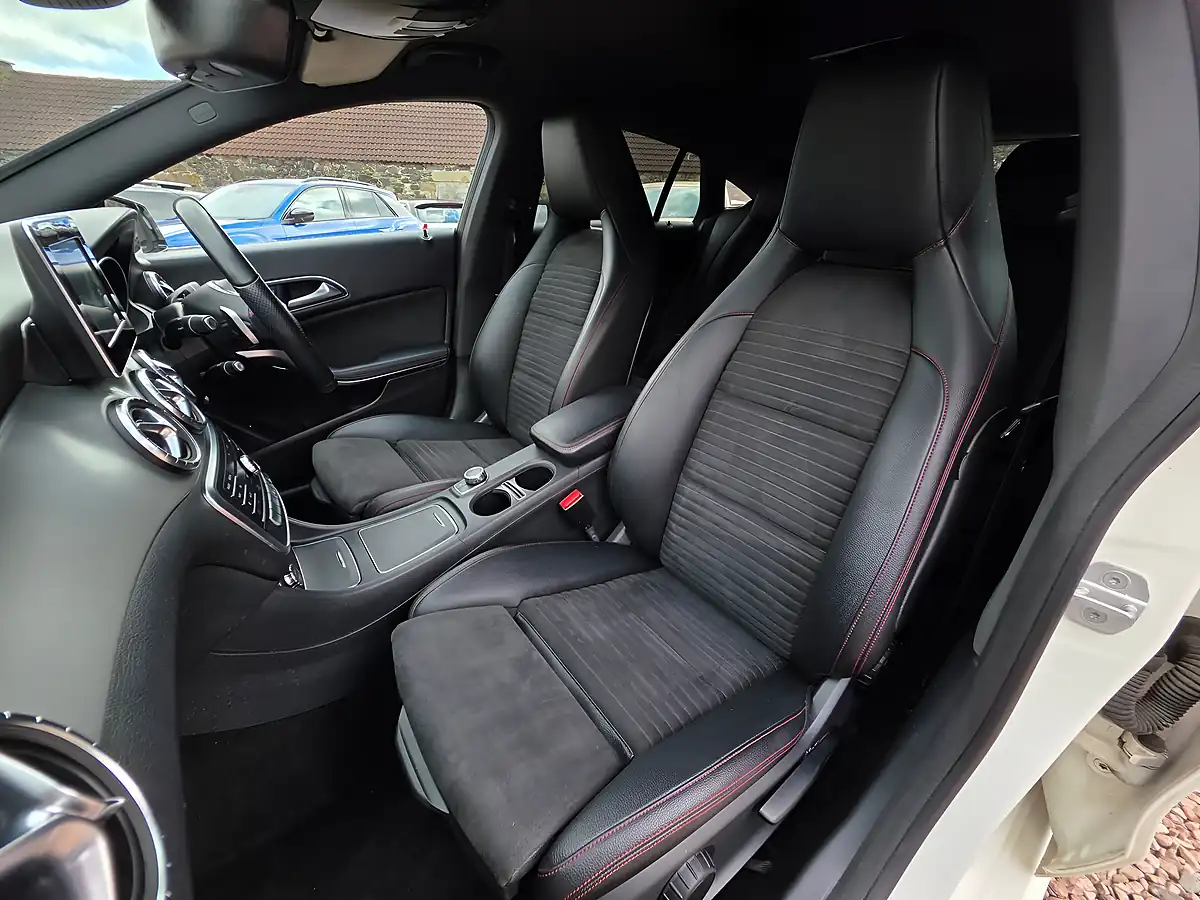 Used 2018 Mercedes-Benz Cla AMG Line Shooting Brake Arctic White - Interior and Exterior details 10