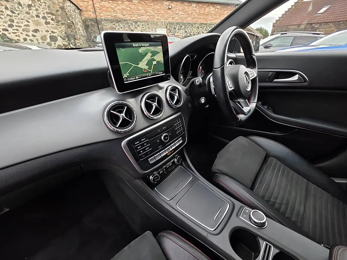 Used 2018 Mercedes-Benz Cla AMG Line Shooting Brake Arctic White - Interior and Exterior details 11