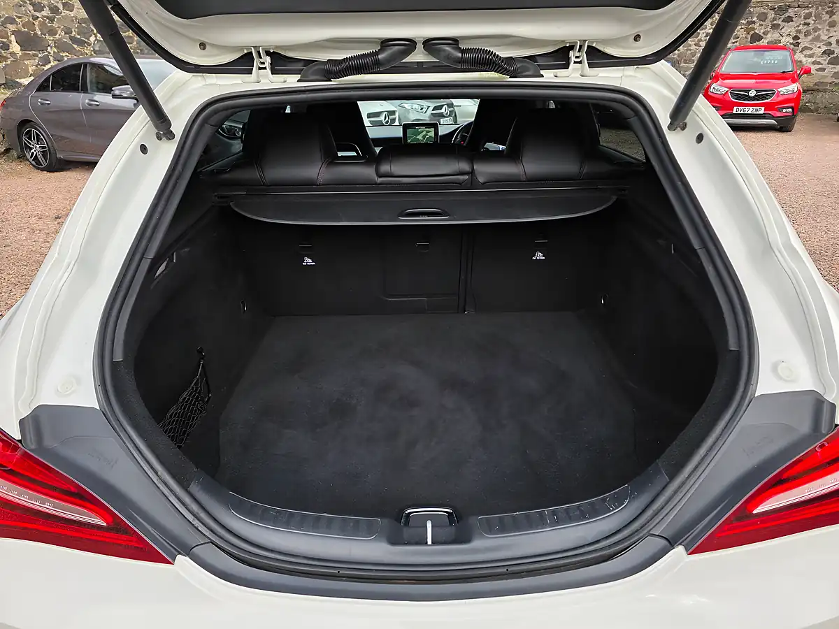 Used 2018 Mercedes-Benz Cla AMG Line Shooting Brake Arctic White - Interior and Exterior details 13