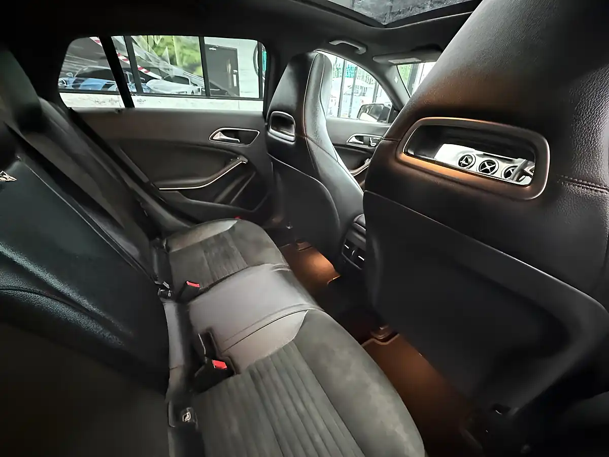 Used 2018 Mercedes-Benz Cla AMG Line White - Interior and Exterior details 9