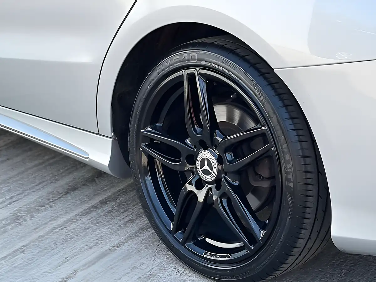 Used 2018 Mercedes-Benz Cla Class AMG Line Polar Silver - Interior and Exterior details 17