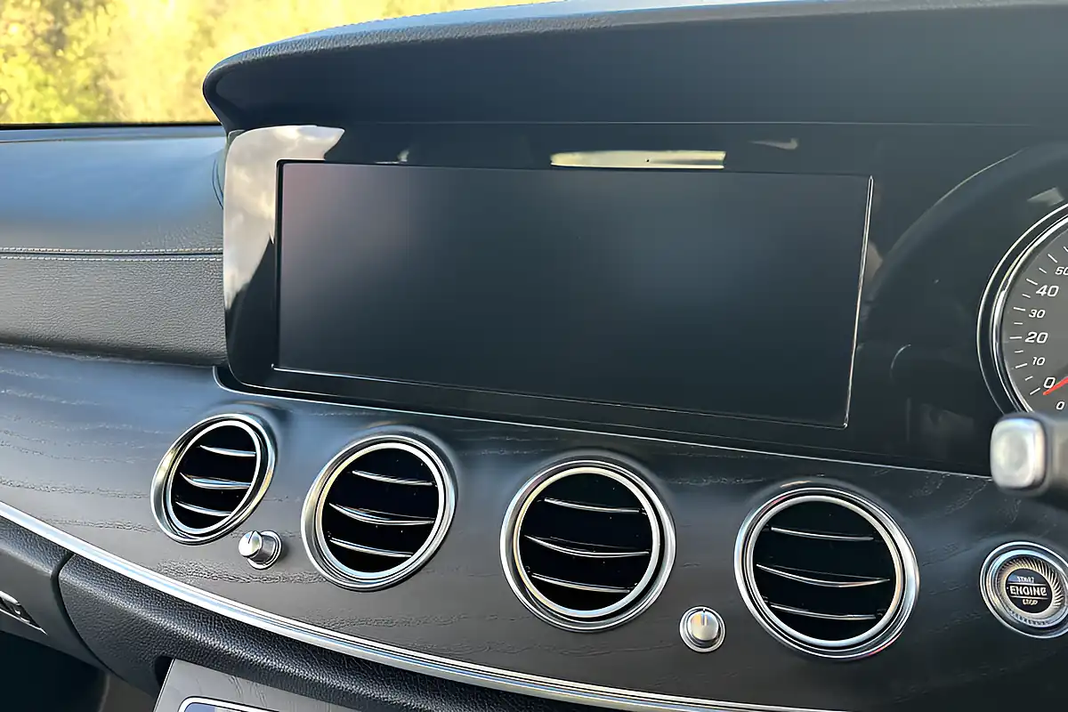 Used 2018 Mercedes-Benz E Class AMG Line (premium) Blue - Interior and Exterior details 11
