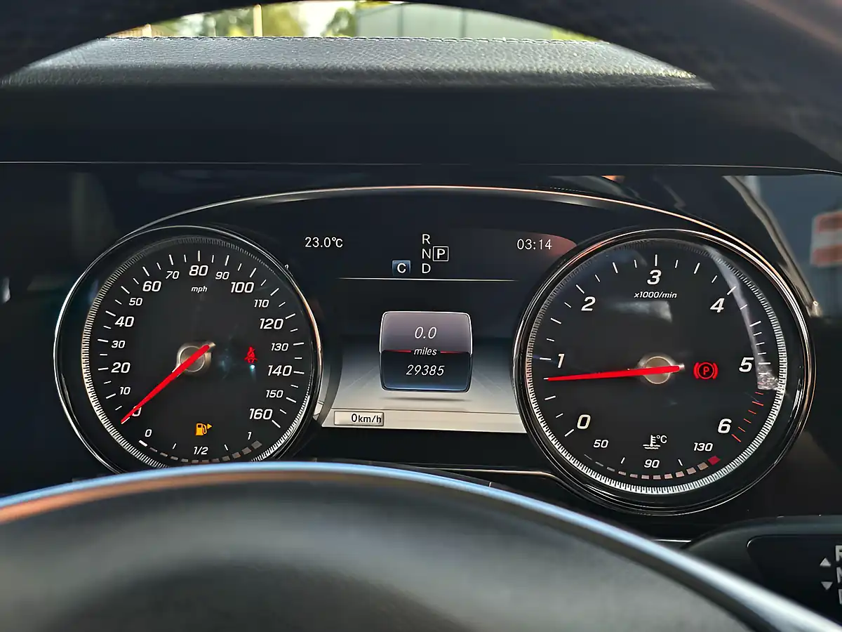 Used 2018 Mercedes-Benz E Class AMG Line (premium) Cavansite Blue - Interior and Exterior details 16